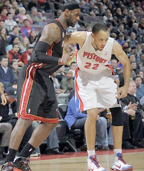 通过这样的 通过这样的