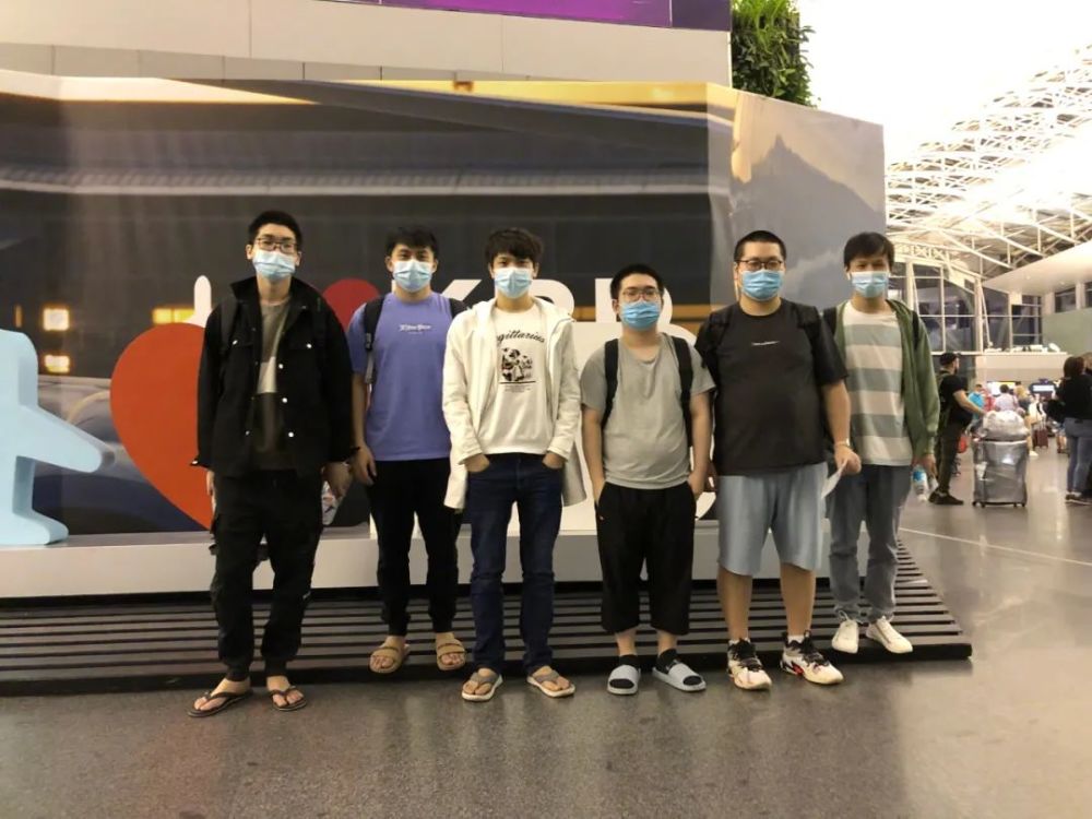 组对决的风